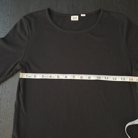 Gap Ribbed Tee - Picture 2 of 9